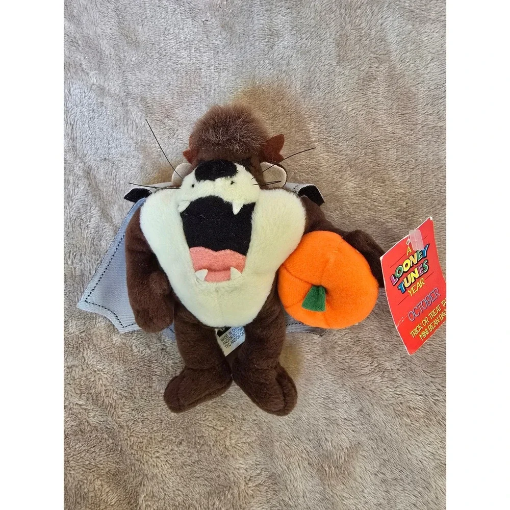 Vntg 1999 Looney Tunes Trick or Treat Taz Mini Bean Bag Plush Vampire Halloween